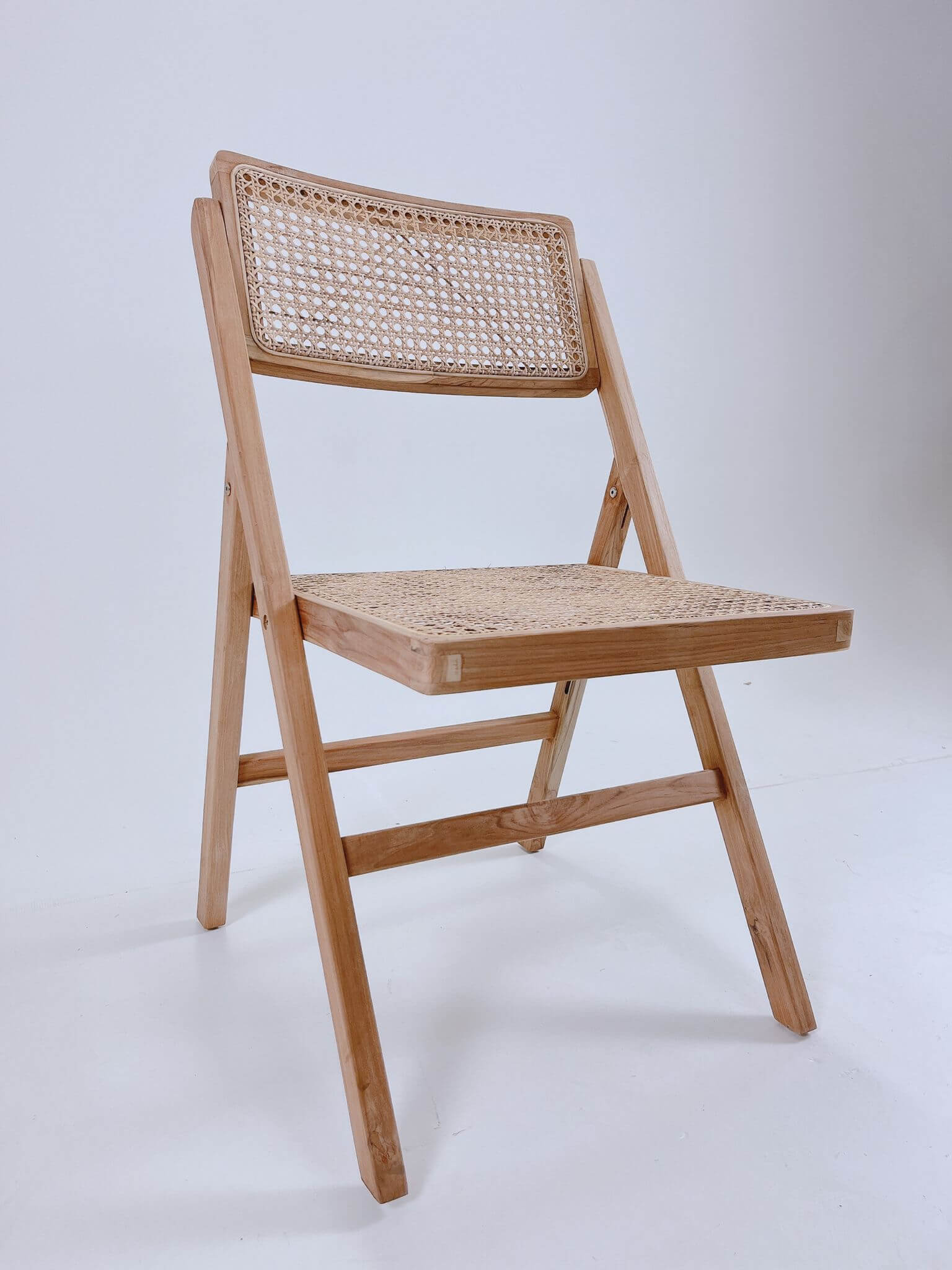 Rattan White Oak Folder Chair - Rattan Capital